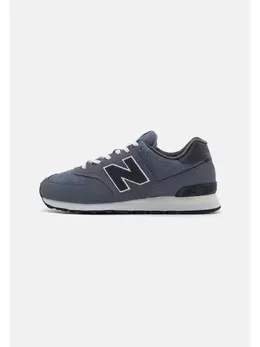 New Balance: Серые кроссовки 