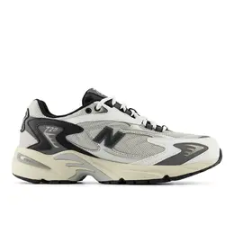 New Balance: Чёрные кроссовки 