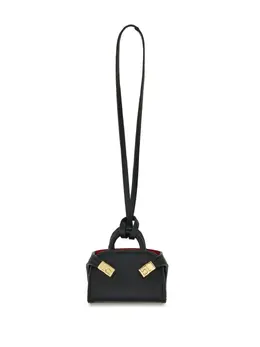 Ferragamo: Чёрная сумка 