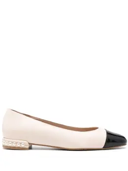Stuart Weitzman: Белые балетки 