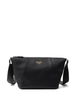 Prada: Чёрная сумка 