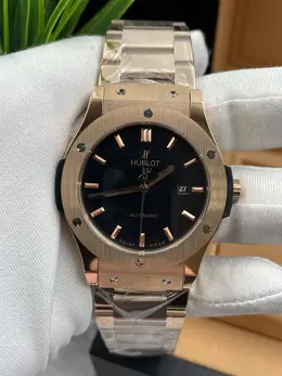 HUBLOT: Часы 