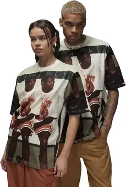 Nike: Белая футболка 