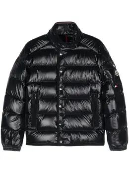 Moncler: Голубая куртка 