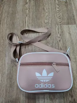 ADIDAS: Розовая сумка 