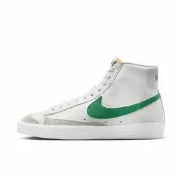 NIKE: Белые кроссовки  Blazer Mid 77 Vintage