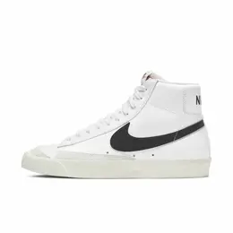 NIKE: Белые кроссовки  Blazer Mid 77 Vintage