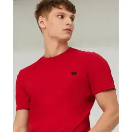 Wrangler: Красная футболка 
