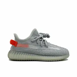 ADIDAS YEEZY: Светлые кроссовки