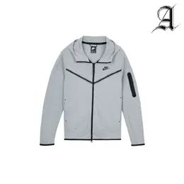 Nike: Флисовая толстовка  Tech Fleece