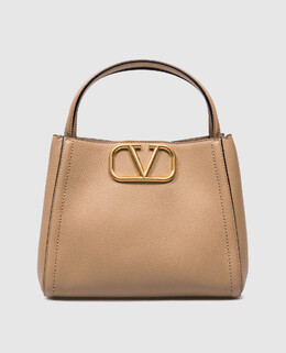 Valentino: Бежевая сумка  VLogo Signature