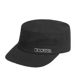 Kangol: Чёрная кепка 