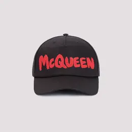 Alexander Mcqueen: Чёрная шляпа  Graffiti