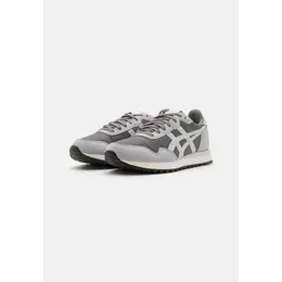 ASICS: Серые кроссовки 