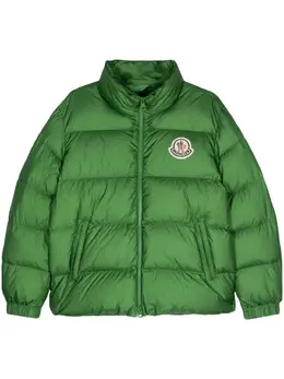 Moncler: Зелёная куртка 