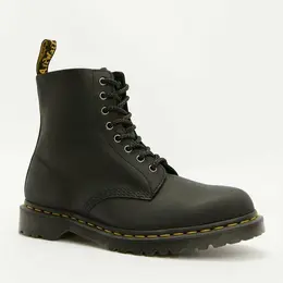 Dr. Martens: Чёрные ботинки 