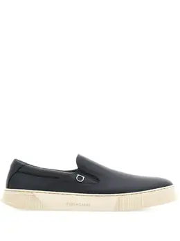 Ferragamo: Чёрные кроссовки  Gancini