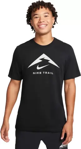 Nike: Чёрная футболка  Trail