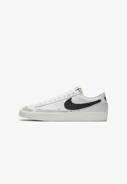 Nike: Белые кеды  Blazer 77