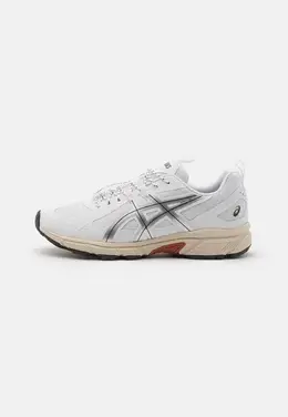 Asics: Белые кроссовки  Gel-Venture 6