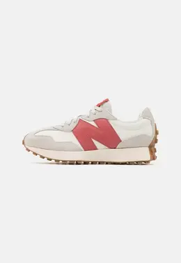 New Balance: Бежевые кроссовки  327