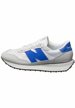 New Balance: Серые кроссовки 