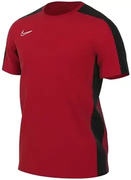 Nike: Красная футболка 