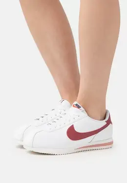 Nike: Белые кроссовки  Cortez