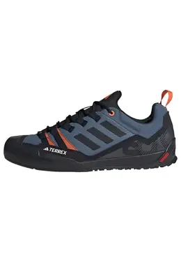 Adidas: Синие кроссовки  Terrex Swift