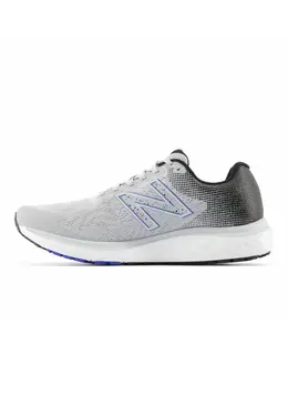 New Balance: Серые кроссовки 