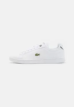 Lacoste: Белые кеды 