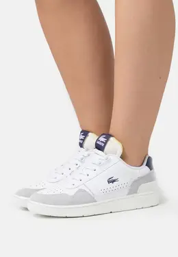 Lacoste: Белые кеды 