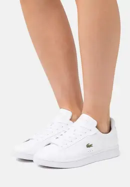 Lacoste: Белые кеды 