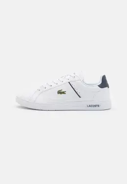 Lacoste: Белые кеды 