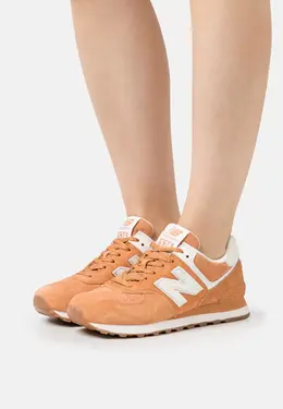 New Balance: Оранжевые кроссовки 