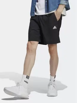 Adidas: Спортивные шорты 