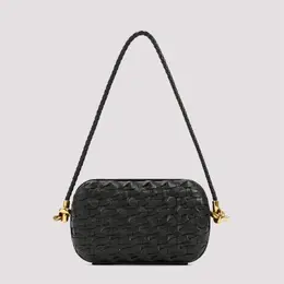 Bottega Veneta: Тёмный клатч 