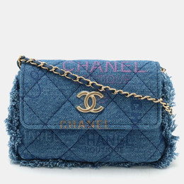 Chanel: Голубая сумка 