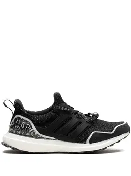 adidas: Чёрные кроссовки  UltraBoost DNA