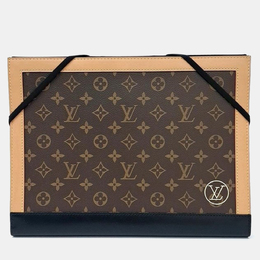 Louis Vuitton: Коричневый клатч 