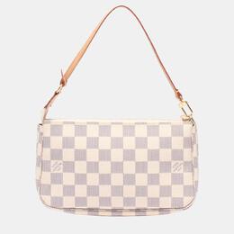 Louis Vuitton: Белый клатч  Pochette Accessoires