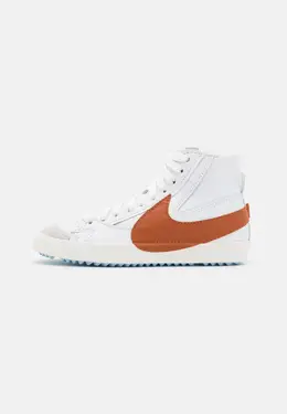 Nike: Белые кеды  Blazer Mid 77