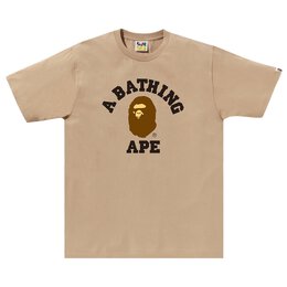 A BATHING APE: Бежевая футболка 