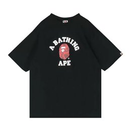 A BATHING APE: Чёрная футболка 