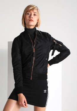 Alpha Industries: Чёрная куртка 