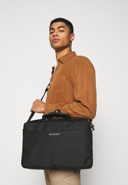 Bogner: Портфель 