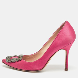 Manolo Blahnik: Розовые туфли  Hangisi