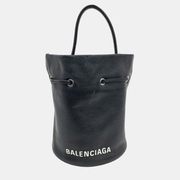 Balenciaga: Чёрная сумка  Everyday