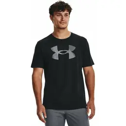 Under Armour: Спортивная футболка 