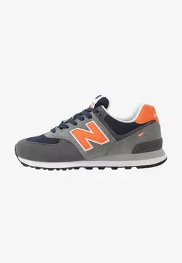 New Balance: Серые кроссовки  574